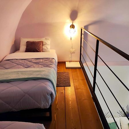 Carvajal Rooms: Historic Orvieto Center with AC and Netflix Exterior photo